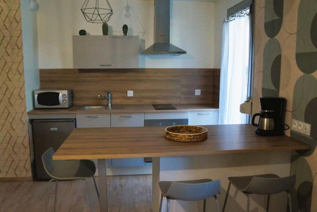 Studio Climatise Et Spacieux Situe Pres Des Parcs Vichy Dış mekan fotoğraf